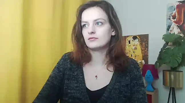 juicyNadine online show from December 5, 6:21 am