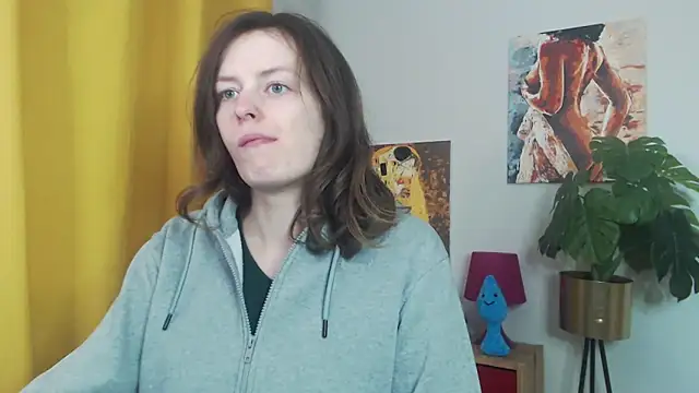 juicyNadine online show from November 17, 5:46 am