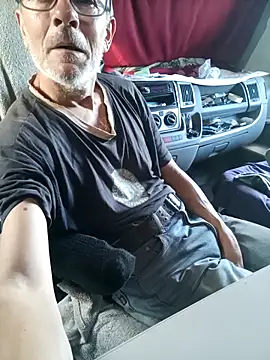 Snapshot of richa22cm chatting on October 4, 3:54 pm richa22cm online show from October 4, 3:54 pm