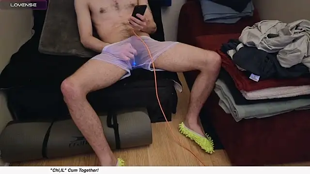 pantslesstraveler plt online show from February 24, 12:16 pm