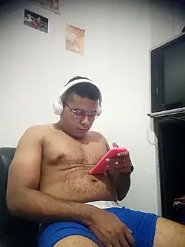 SaucyAffair0 online show from April 19, 6:21 pm