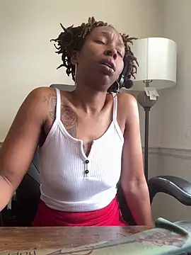 LeyaHoneybuns online show from March 13, 4:12 pm