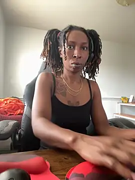 LeyaHoneybuns online show from September 16, 4:41 pm