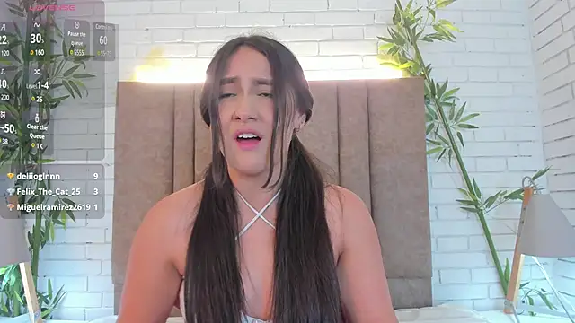 Snapshot of paulina_sweett_ chatting on February 12, 3:38 pm paulina sweett online show from February 12, 3:38 pm