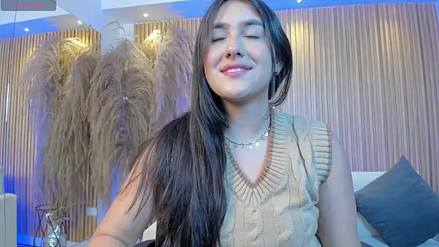 Snapshot of paulina_sweett_ chatting on March 19, 12:23 pm paulina sweett online show from March 19, 12:23 pm