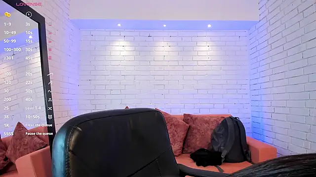 Snapshot of paulina_sweett_ chatting on October 20, 7:03 pm paulina sweett online show from October 20, 7:03 pm