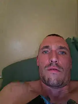 Snapshot of Tbone3390 chatting on July 27, 6:20 am Tbone3390 online show from July 27, 6:20 am