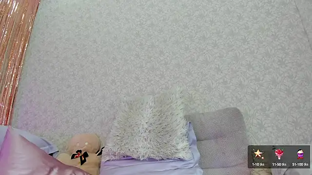 crystalnut online show from December 22, 7:22 am