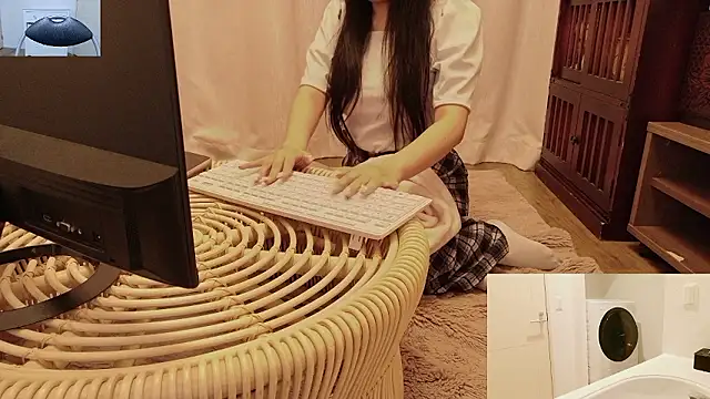 Snapshot of Kakushi_dori chatting on June 12, 11:42 am Kakushi dori online show from June 12, 11:42 am