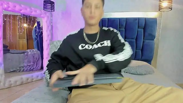 Levy Steve online show from December 5, 3:04 am