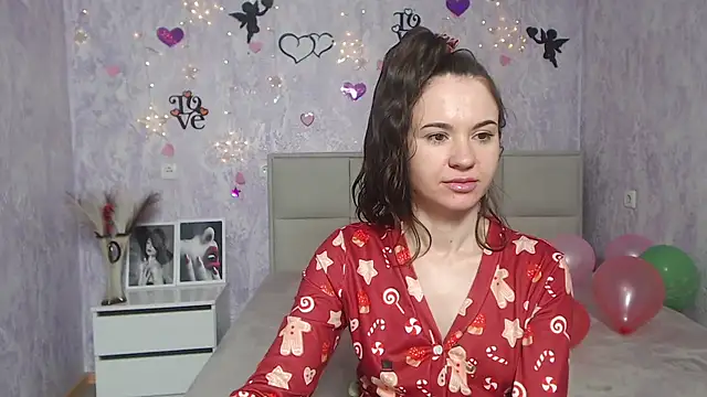 Snapshot of KaraCriegs chatting on January 31, 1:33 am KaraCriegs online show from January 31, 1:33 am