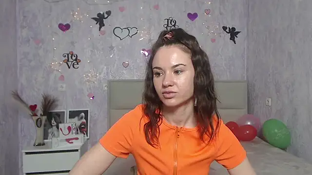 Snapshot of KaraCriegs chatting on February 3, 9:50 pm KaraCriegs online show from February 3, 9:50 pm