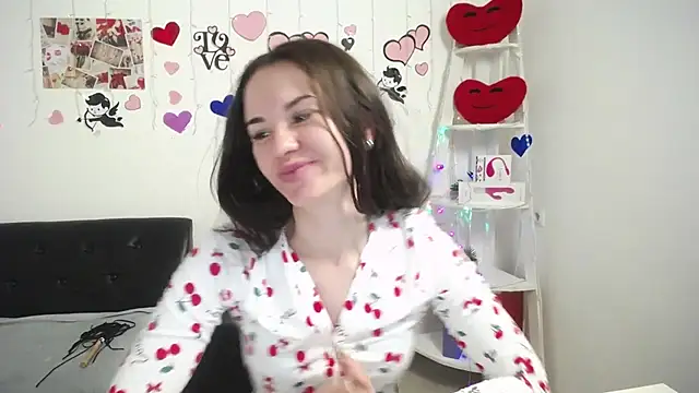 Snapshot of KaraCriegs chatting on February 26, 9:48 pm KaraCriegs online show from February 26, 9:48 pm