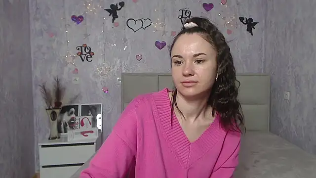 Snapshot of KaraCriegs chatting on March 3, 4:03 am KaraCriegs online show from March 3, 4:03 am