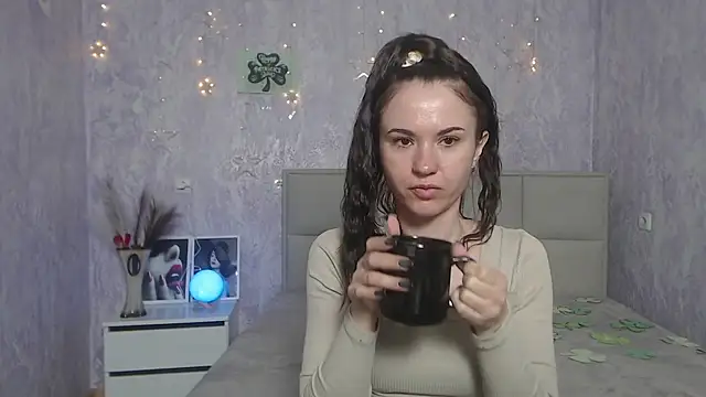 Snapshot of KaraCriegs chatting on March 14, 1:16 am KaraCriegs online show from March 14, 1:16 am