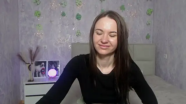 Snapshot of KaraCriegs chatting on March 22, 9:21 pm KaraCriegs online show from March 22, 9:21 pm