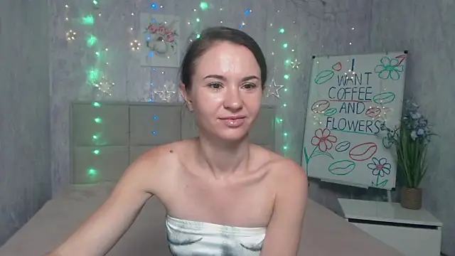 Snapshot of KaraCriegs chatting on September 18, 5:15 pm KaraCriegs online show from September 18, 5:15 pm