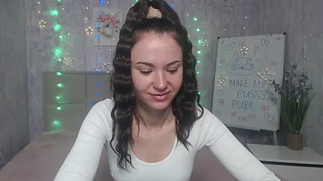 Snapshot of KaraCriegs chatting on October 4, 5:11 pm KaraCriegs online show from October 4, 5:11 pm