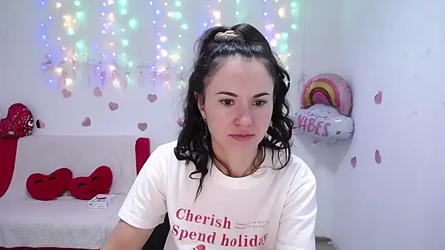 Snapshot of KaraCriegs chatting on October 9, 6:17 pm KaraCriegs online show from October 9, 6:17 pm