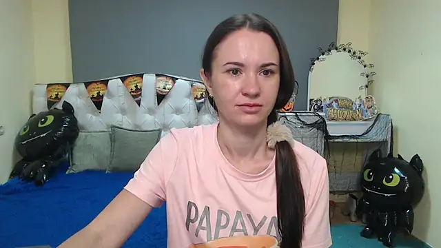 Snapshot of KaraCriegs chatting on October 16, 6:09 pm KaraCriegs online show from October 16, 6:09 pm