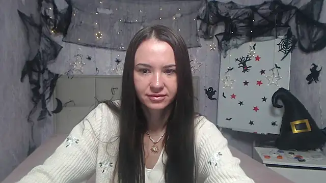 Snapshot of KaraCriegs chatting on October 18, 5:14 pm KaraCriegs online show from October 18, 5:14 pm