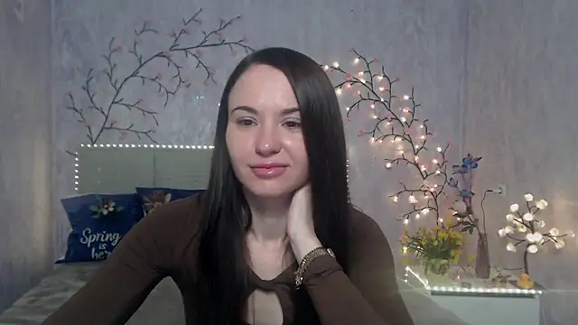 KaraCriegs online show from April 20, 5:26 pm