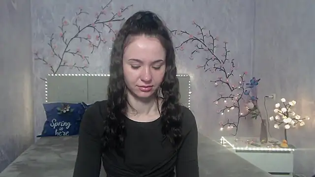 KaraCriegs online show from April 22, 5:36 pm