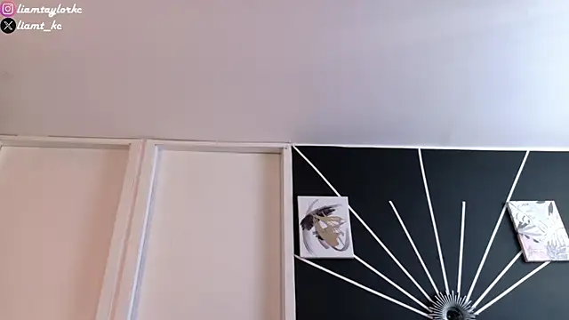 Liam Taylor online show from March 10, 9:51 pm