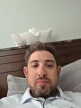 Snapshot of caliguy37 chatting on July 11, 8:11 pm caliguy37 online show from July 11, 8:11 pm