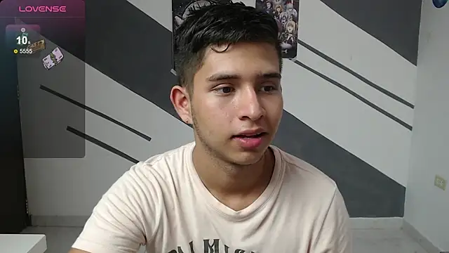 Snapshot of harold_18_ chatting on December 2, 8:11 pm harold 18 online show from December 2, 8:11 pm