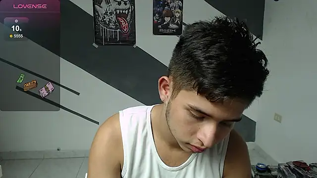 Snapshot of harold_18_ chatting on December 4, 7:23 pm harold 18 online show from December 4, 7:23 pm