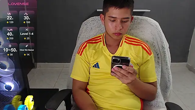 Snapshot of harold_18_ chatting on January 11, 10:51 pm harold 18 online show from January 11, 10:51 pm