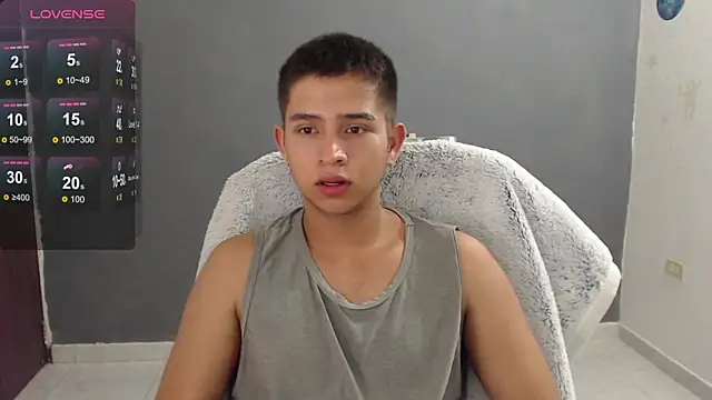 Snapshot of harold_18_ chatting on February 7, 9:15 pm harold 18 online show from February 7, 9:15 pm