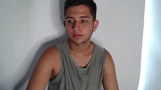 Snapshot of harold_18_ chatting on October 23, 6:28 pm harold 18 online show from October 23, 6:28 pm