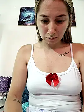 Iris love18 online show from April 22, 12:50 pm