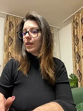 NadiraNoor online show from April 2, 9:56 pm