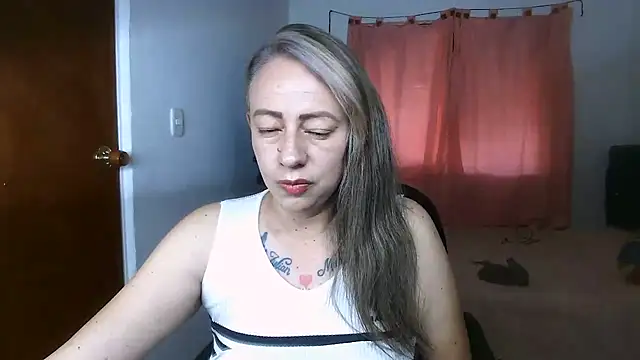Snapshot of Chanel_87xxx chatting on June 20, 2:09 pm Chanel 87xxx online show from June 20, 2:09 pm