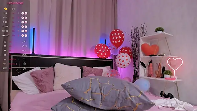 Lilian Edgars online show from February 16, 9:59 am