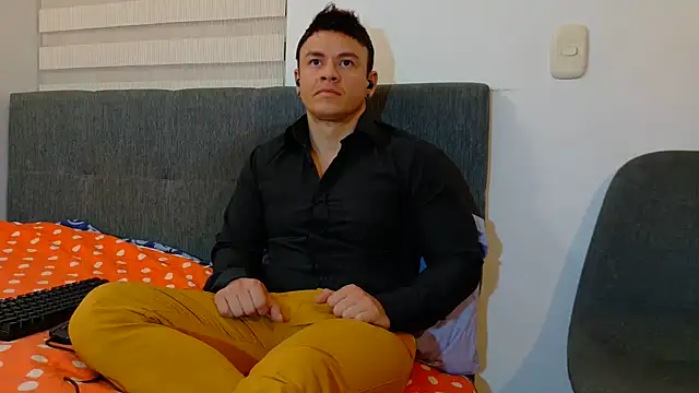 Snapshot of MarksMuscle chatting on September 15, 5:18 am MarksMuscle online show from September 15, 5:18 am