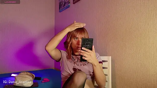 Snapshot of DanArant chatting on November 25, 5:29 am DanArant online show from November 25, 5:29 am