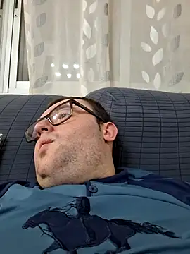 Javier bear online show from December 14, 9:41 pm