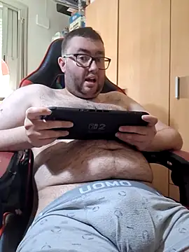 Javier bear online show from April 13, 11:59 am