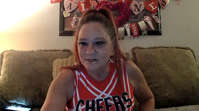 LexxiLeeds online show from February 10, 12:08 am