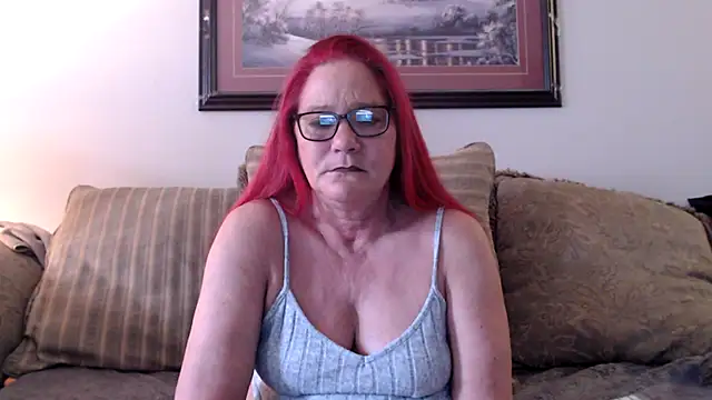 LexxiLeeds online show from March 15, 5:37 pm