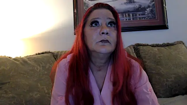 LexxiLeeds online show from October 1, 10:43 am