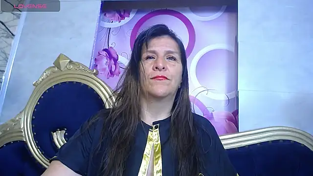 Snapshot of karito_mature17 chatting on December 21, 11:44 am karito mature17 online show from December 21, 11:44 am