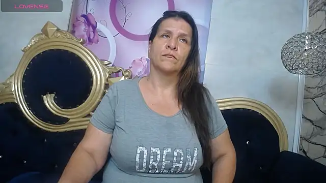 Snapshot of karito_mature17 chatting on March 5, 7:06 pm karito mature17 online show from March 5, 7:06 pm