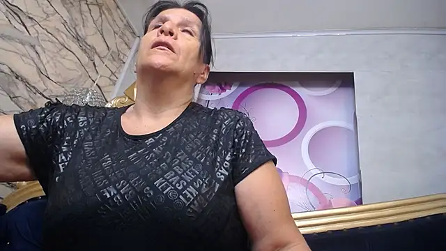 Snapshot of karito_mature17 chatting on September 11, 11:10 am karito mature17 online show from September 11, 11:10 am