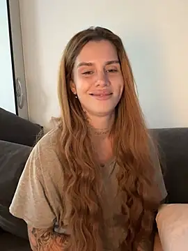 EmiliaCatalina online show from March 16, 8:24 pm