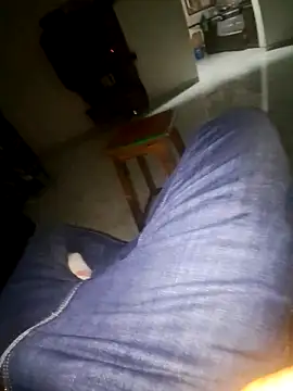 Snapshot of sexyboy1011 chatting on March 21, 1:23 pm sexyboy1011 online show from March 21, 1:23 pm